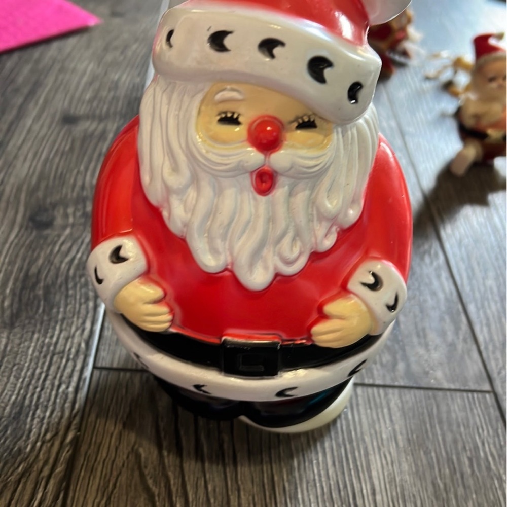 Vinatge Santa wind up and spin